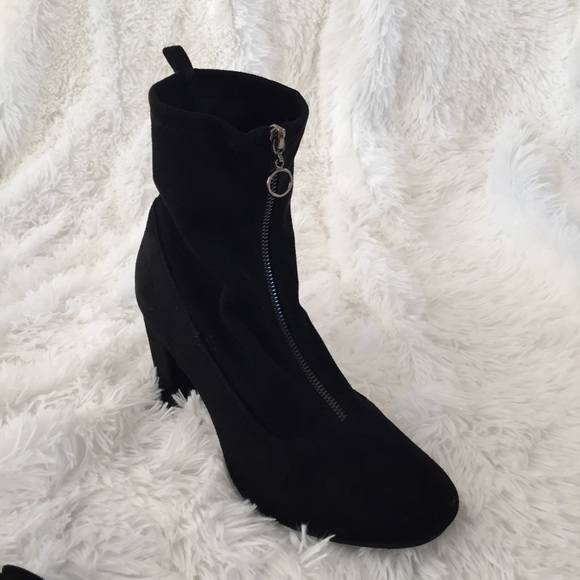 🆕 Qupid Black Zipper Bootie - Picture 7 of 8